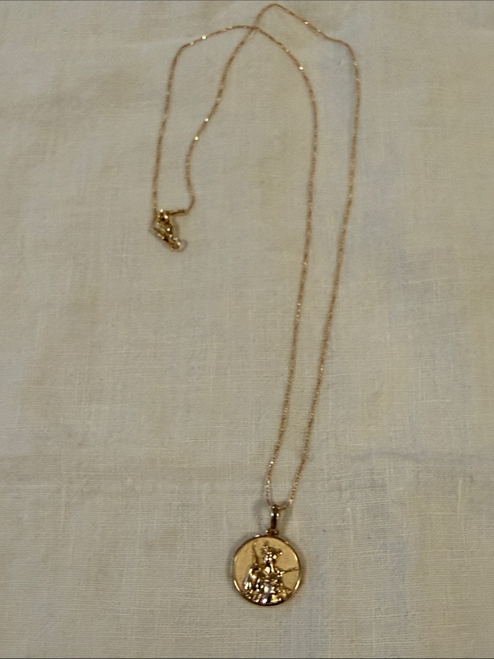 Awe Inspired - Mini Artemis Pendant and delicate chain - Picture 3 of 4